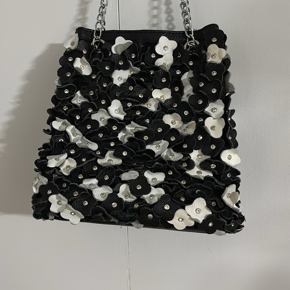 Ameri Leather Floral Black And White Shoulder Bag - image 3
